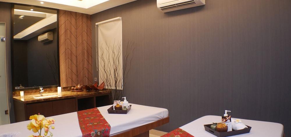 Grand Picasso Hotel Jacarta Exterior foto